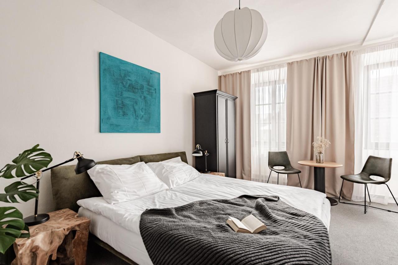 Hotel Pivonka Славонице Экстерьер фото