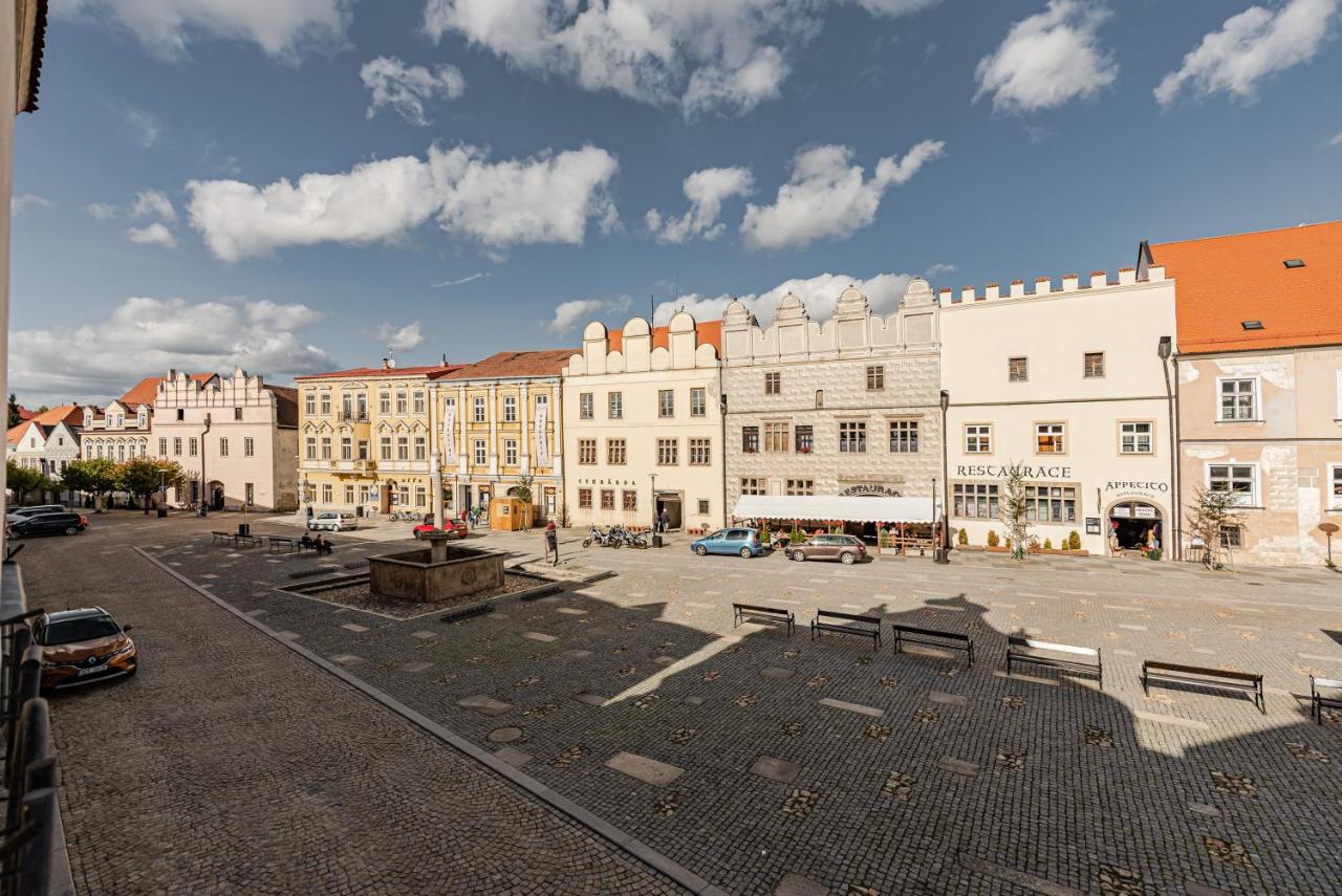 Hotel Pivonka Славонице Экстерьер фото